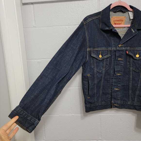 Levis Dark Wash Trucker Jacket - Picture 4 of 10
